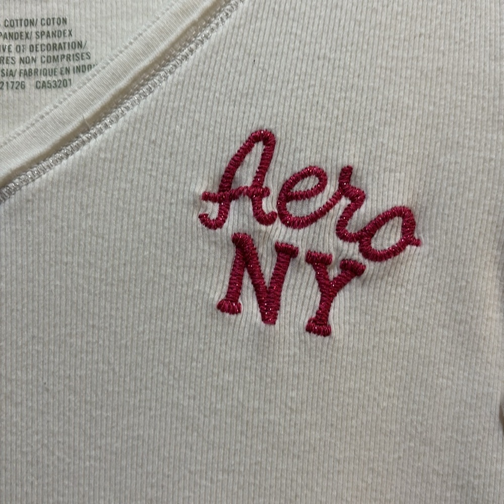 Aeropostale White Long Sleeve Tee with Sparkly Pink Logo - Picture 3 of 8